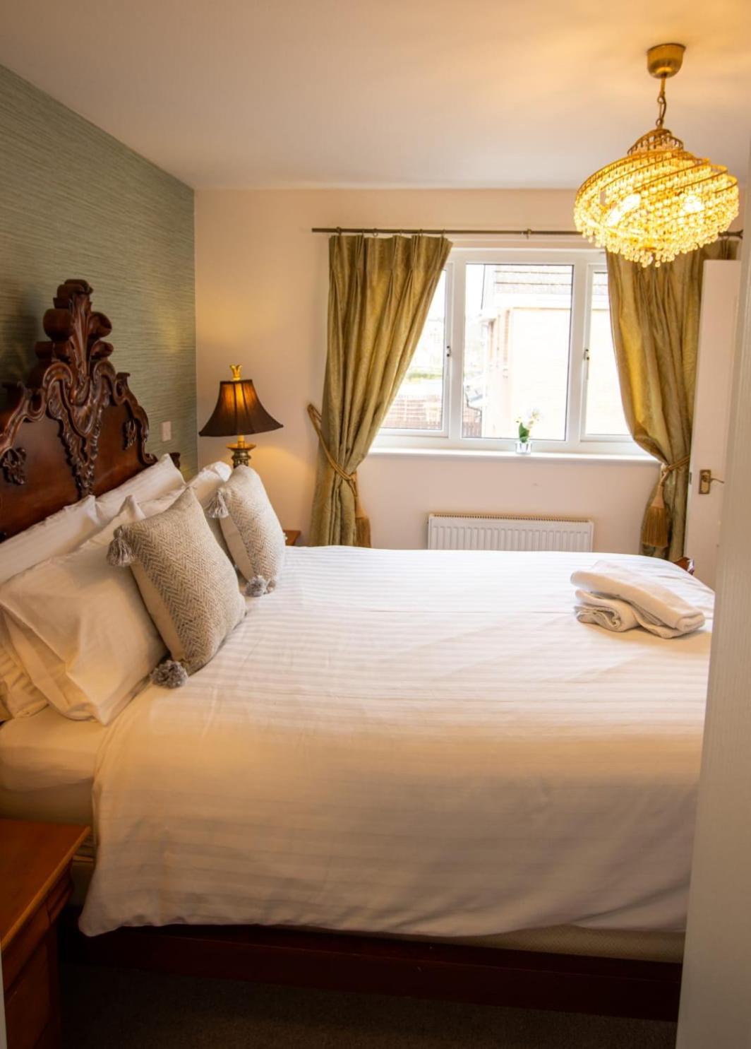 Harvest House With Games Holiday home Stirling