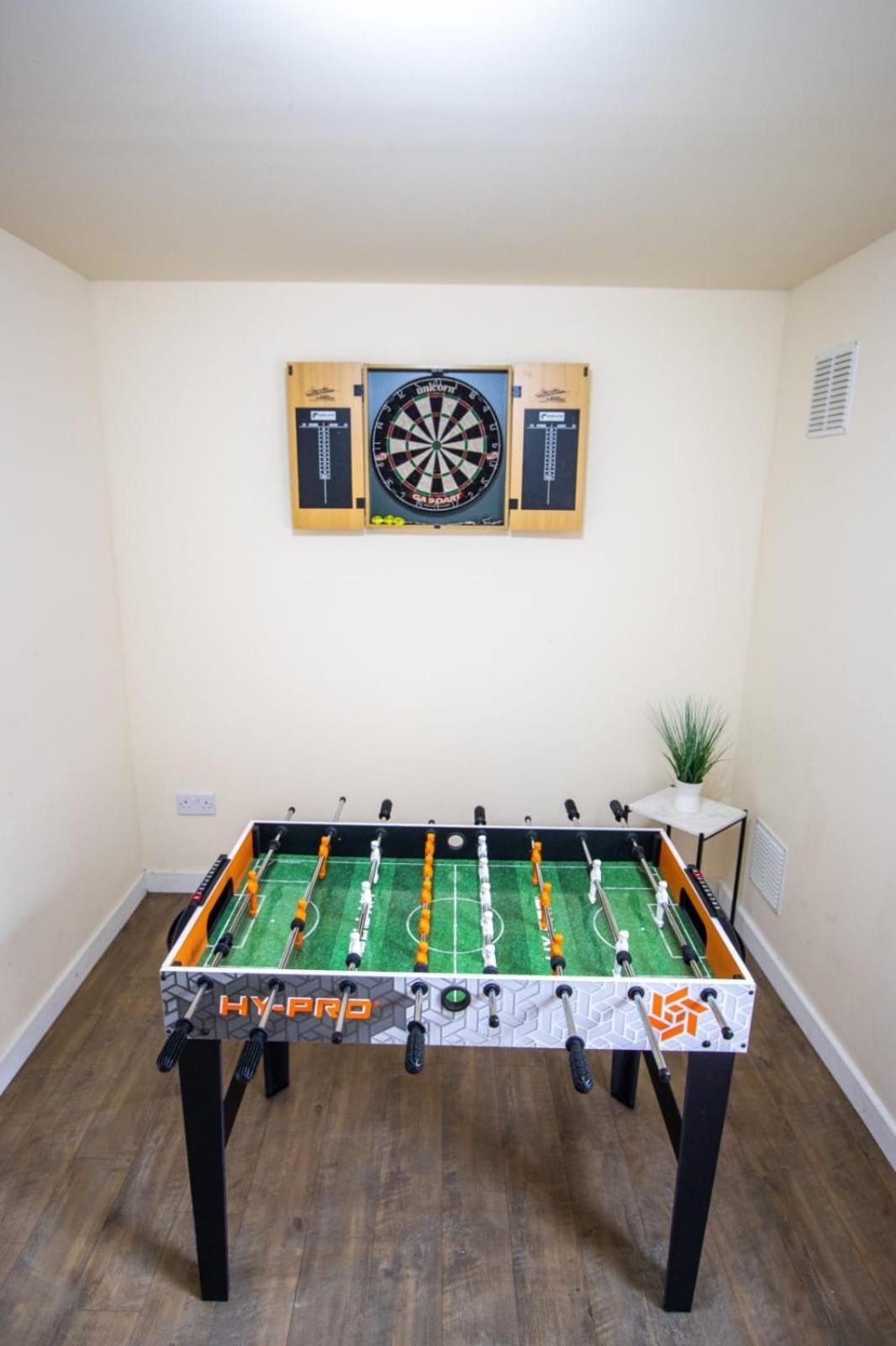 Harvest House With Games * Stirling
